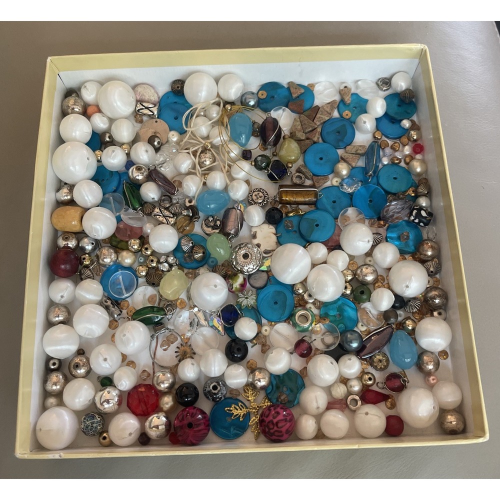 Random Mixed Lot of Beads